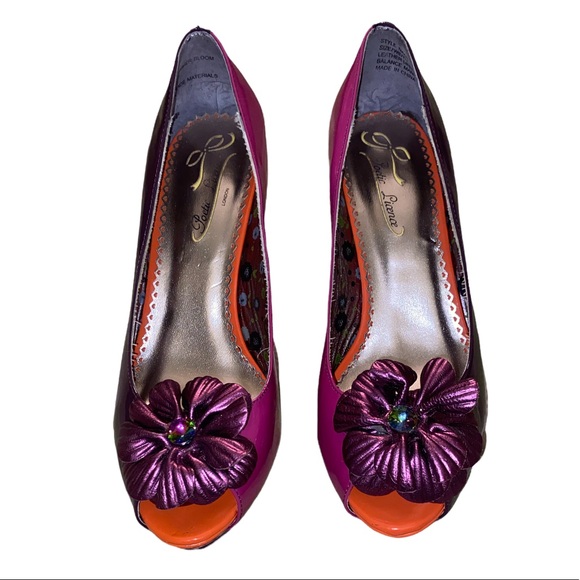 Poetic License Summer Bloom Floral Patent Leather Embellished Lucite Heels - 6.5 - Picture 5 of 16